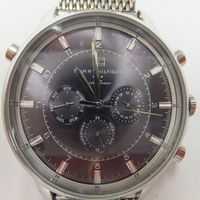TOMMY HILFIGER(トミーヒルフィガー)メンズ腕時計クロノグラフ　TH.191.1.14.1316　ガラス交換、インデックス修理